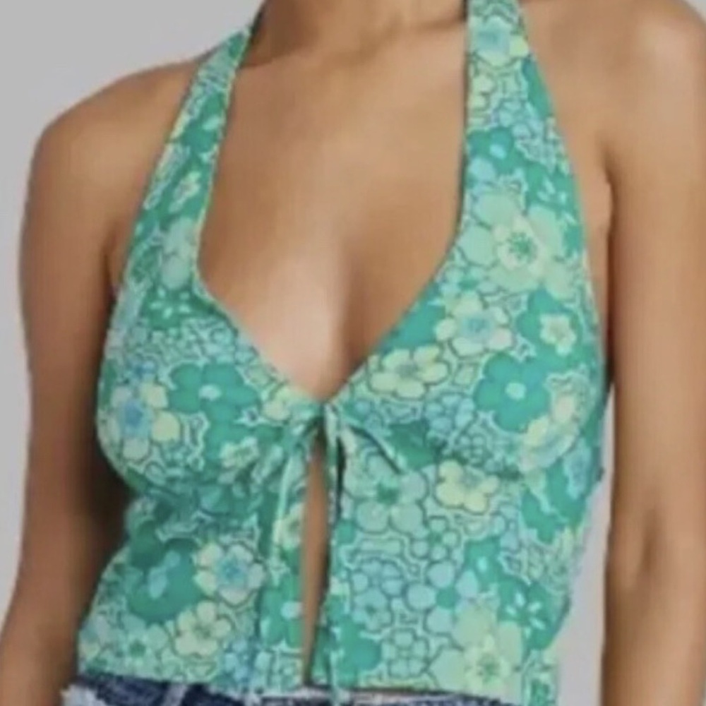 Wild fable top